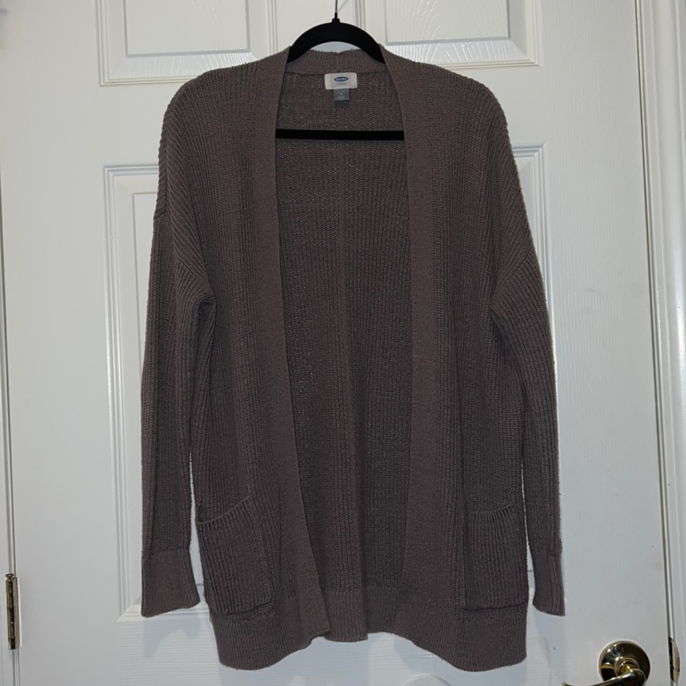 Old navy cardigan. Taupe Brown. Size Medium. Gently worn